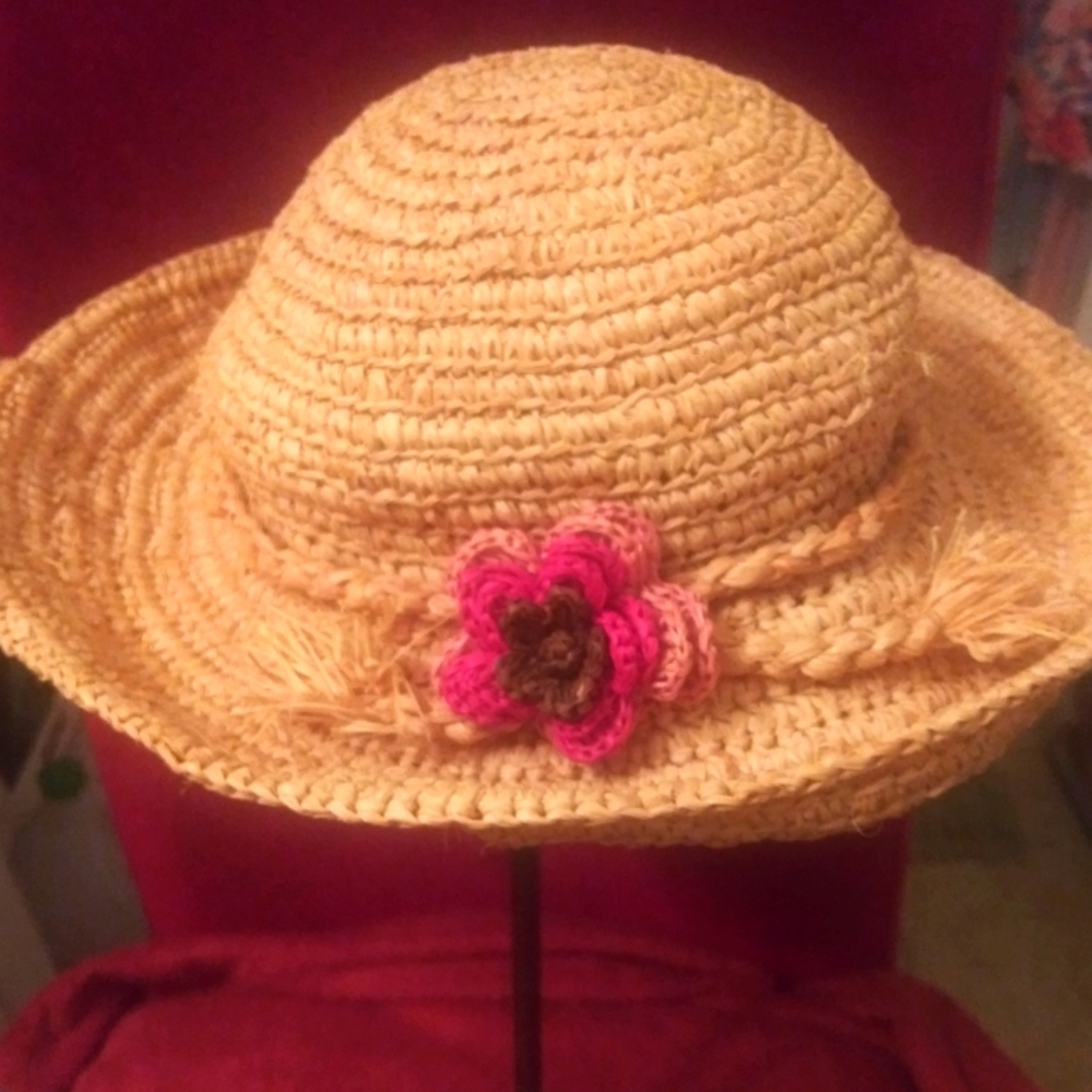 BEAUTIFUL SCALA HAT